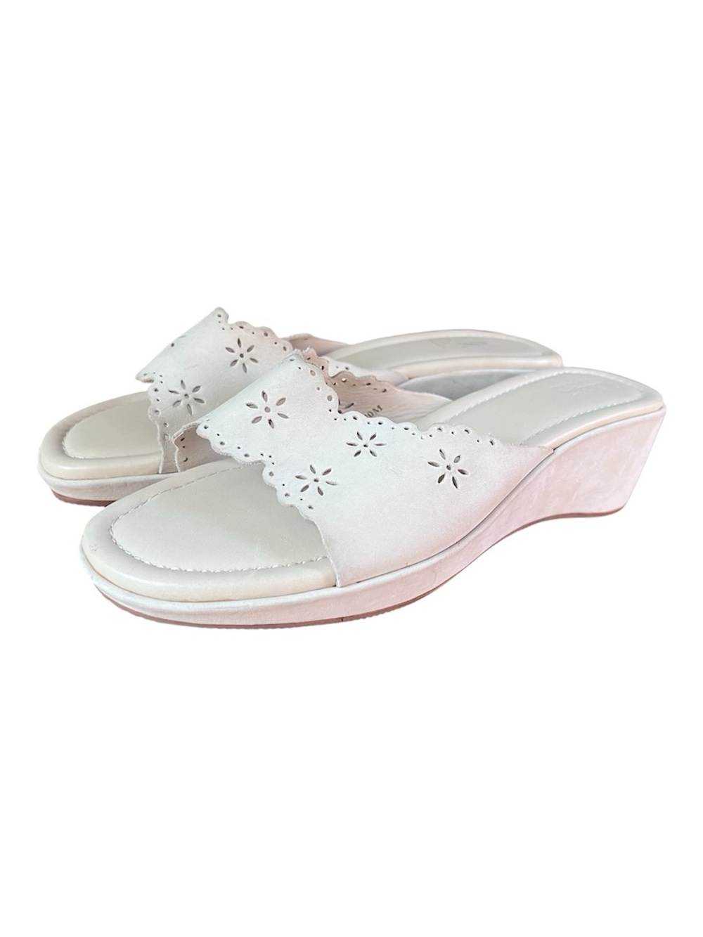 Sudini Ivory Cream Suede Slide NEW Size 10